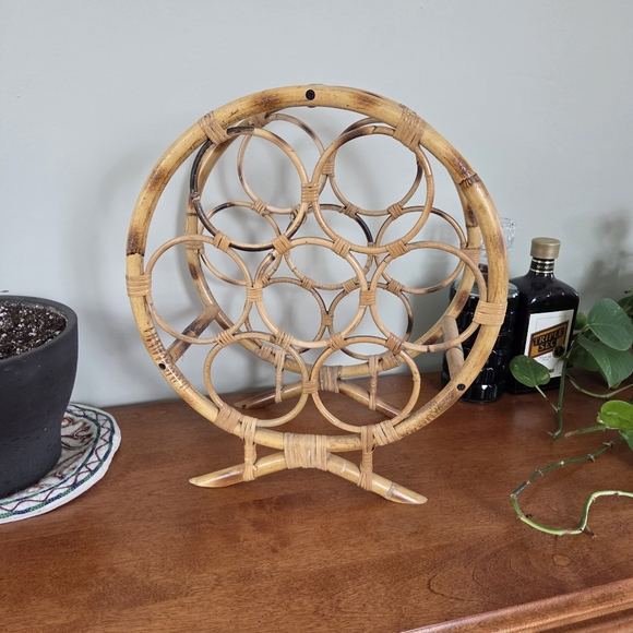 Vintage Circular Bamboo Wine Rack - Picture 2 of 10